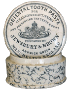 What makes these potlids unique is the matching marbling effect on rim and base